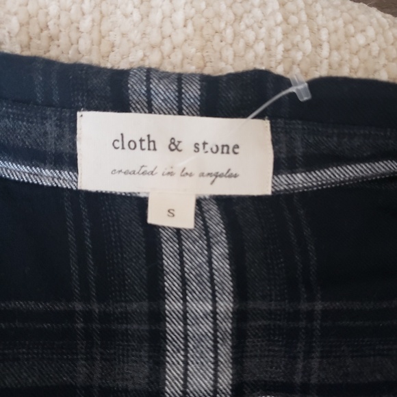 Cloth & Stone Fray Hem Flannel Buttondown - Picture 6 of 6